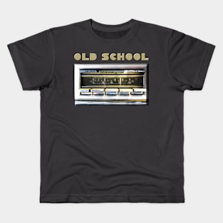 OLD SCHOOL Classic 8 Track Am Fm in Dash Car Radio Vintage Car Automobile Photo Kids T-Shirt